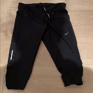 Nike Cropped Black Running Pant sz M